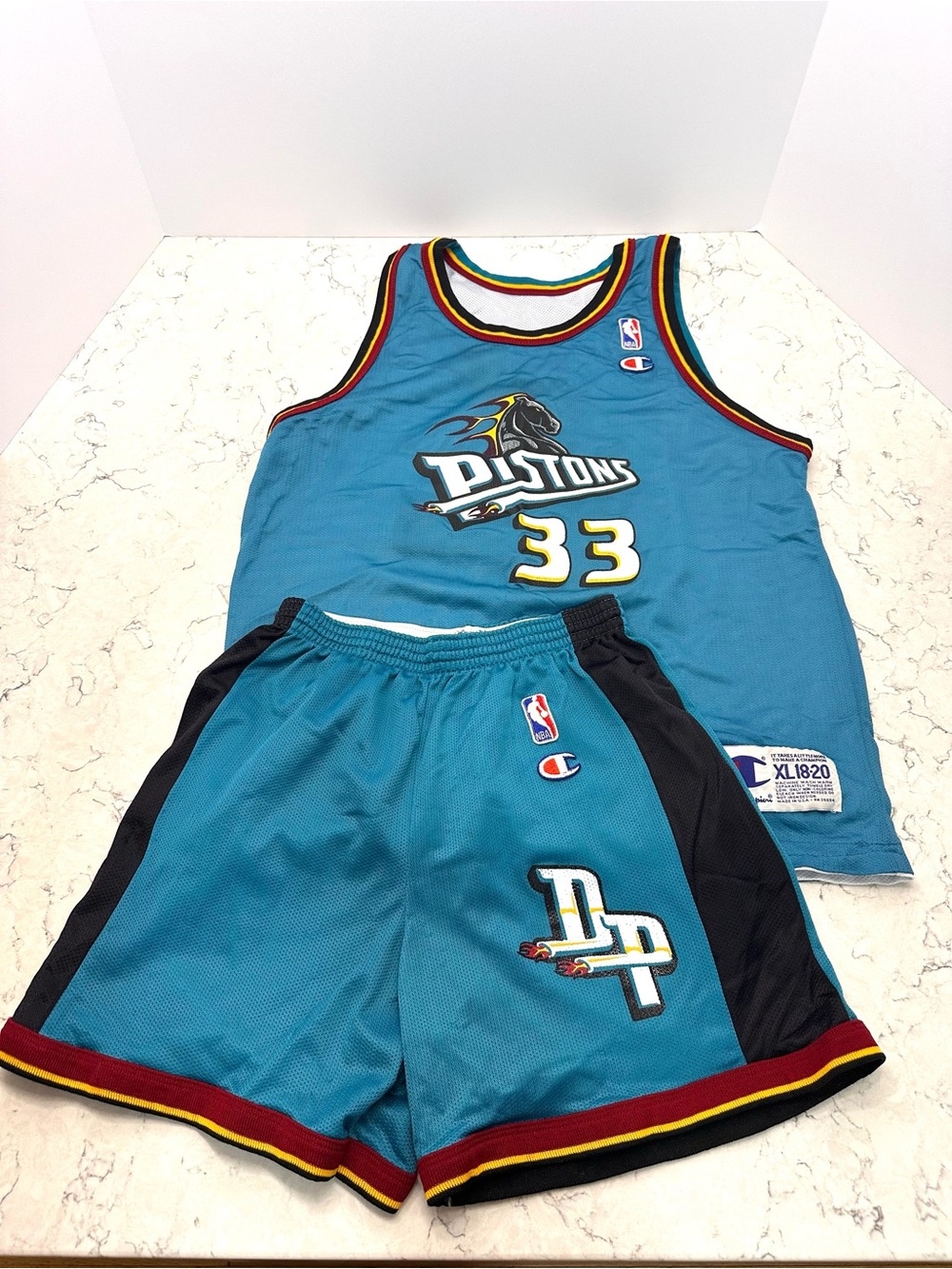 VTG 90s Reversible Grant Hill Detroit Pistons 33 Jersey Shorts Youth XL 18-20
